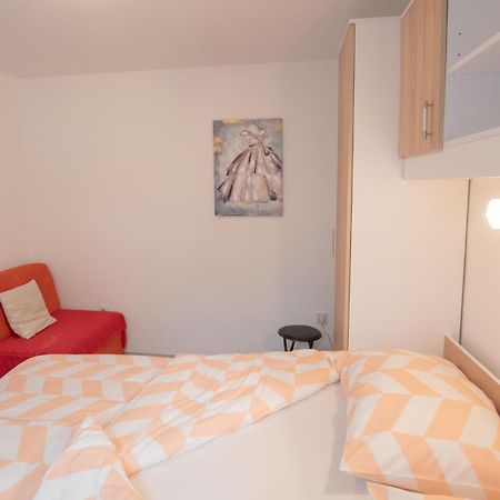 Apartments Mira 645 Porec Luaran gambar